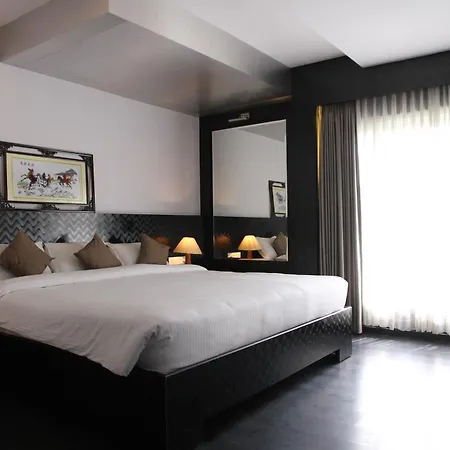 Hotel Gokulam Park-2
